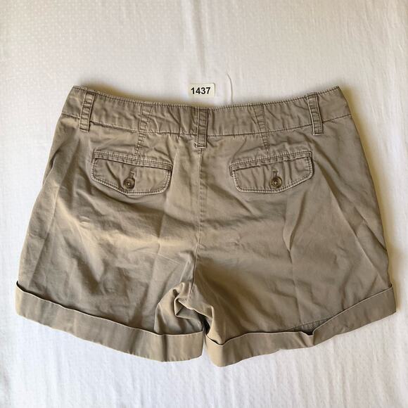 GAP Women’s Khaki Shorts size 4 US, Natural Tan - Picture 11 of 11